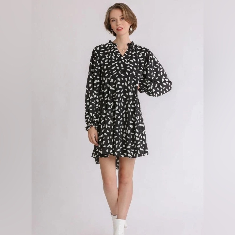 NWOT Umgee Black and White Long Sleeve Dress